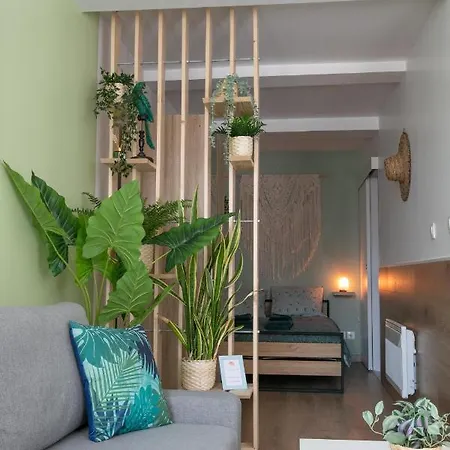 Apartment Climatise - Nature - Hyper-centre De *